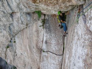 Guided Trad Climbing in Barcelona Region