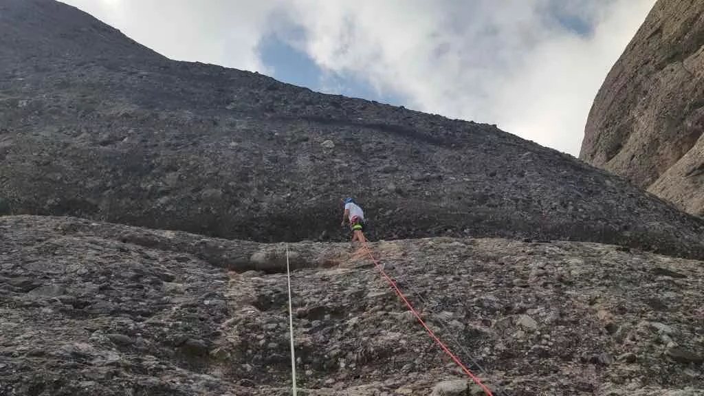 2020-08-15 16.21.17 Escalada via llarga a Montserrat